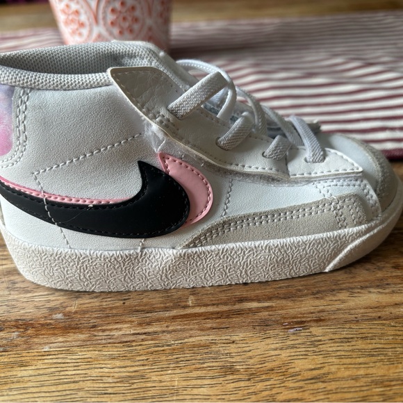 Kids Nike Blazer Mid '77 SE Double Swoosh White Arctic Punch Pink Shoes Size 8c - Picture 11 of 16